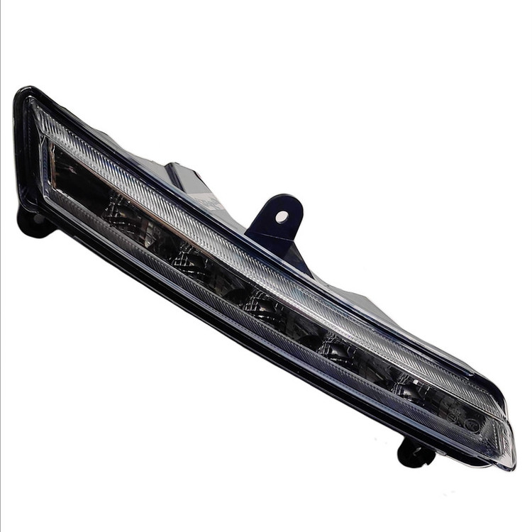 چراغ دیلایت جلو چپ مدل J42-4499010 مناسب ام وی ام آریزو 5